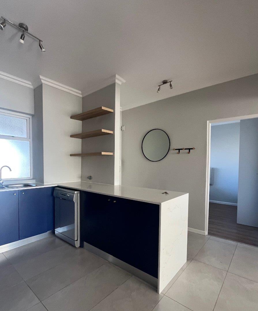 To Let 2 Bedroom Property for Rent in Sea Point Western Cape
